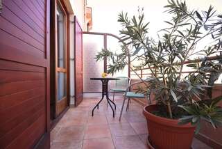 Гостевой дом So rooms city centre Будва Двухместный номер с 1 кроватью и террасой-19